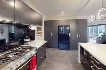 6 D'urville Place, Kelvin Grove