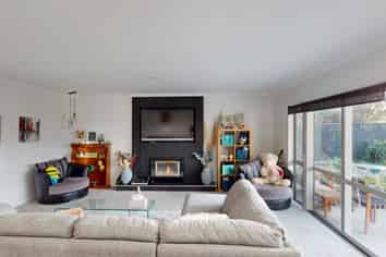 6 D'urville Place, Kelvin Grove