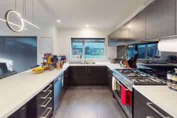 6 D'urville Place, Kelvin Grove