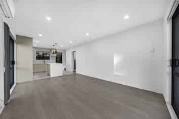 7D Tairere Crescent, Rosehill, Papakura