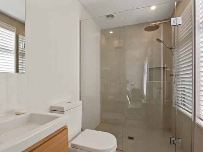 2 Bretts Road, Saint Albans