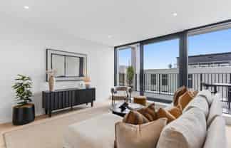 81 Carlton Gore Road, Newmarket