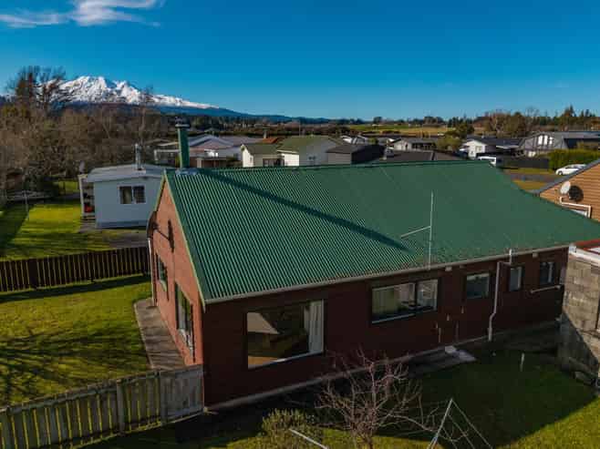 73b Arawa Street, Ohakune