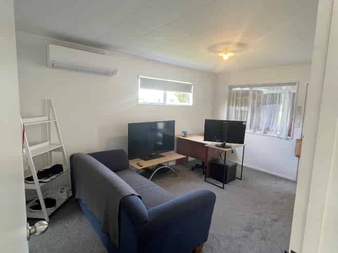 2c Brookes Street, Inglewood