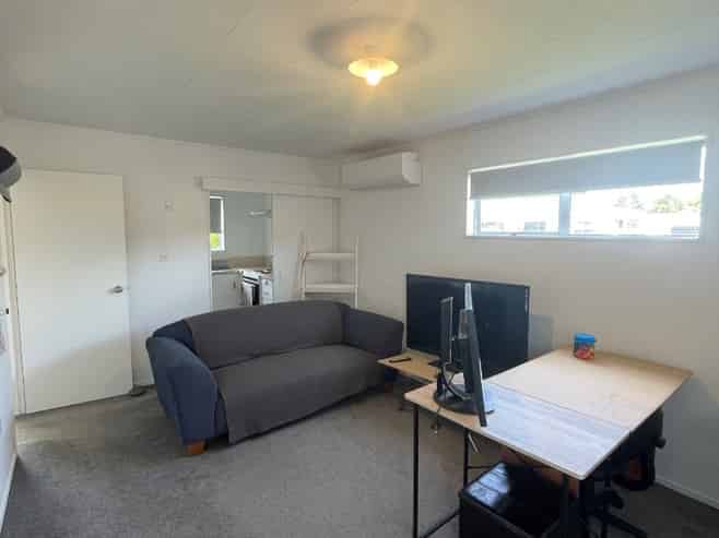 2c Brookes Street, Inglewood