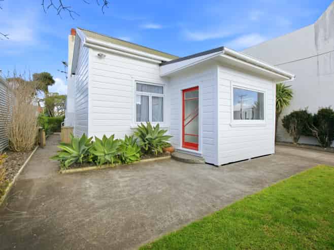 35 Hine Street, New Plymouth Central