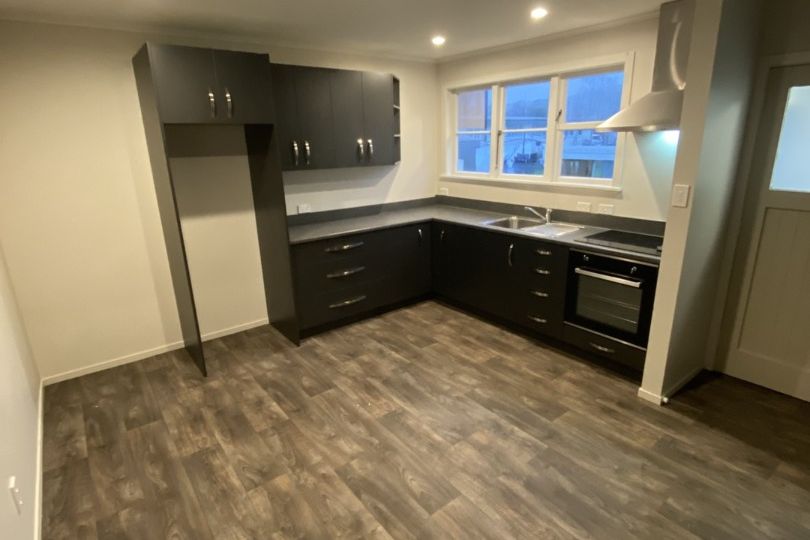 Freshly Renovated 2-Bedroom Flat - Ansicht 3