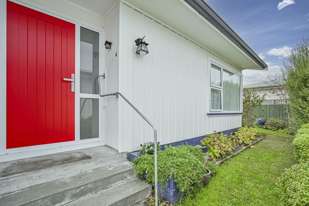 Modern 2-Bedroom Unit in Parkvale 1