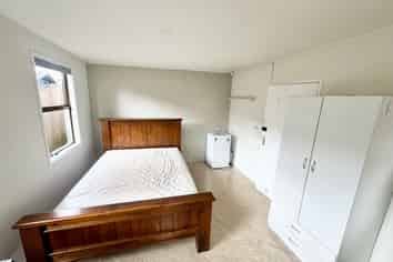 1/51 (studio) Albrecht Avenue (Studio), Mount Roskill