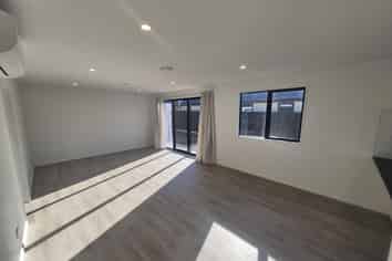 1 Robson Drive , Lincoln