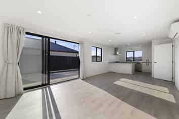 1 Robson Drive , Lincoln