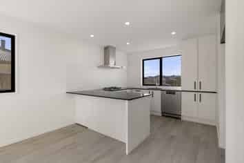 1 Robson Drive , Lincoln