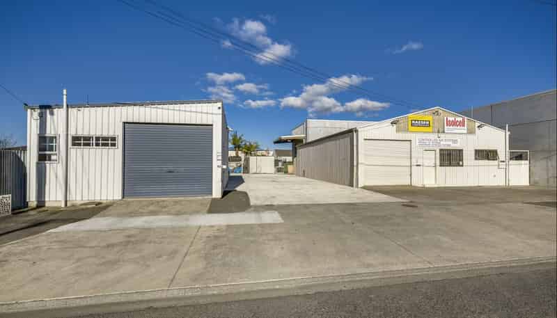 703 Warren Street North, Hastings