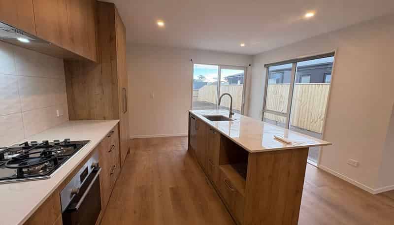 32 River Stone Drive, Halswell