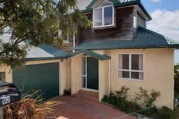 92 Homebush Road, Khandallah