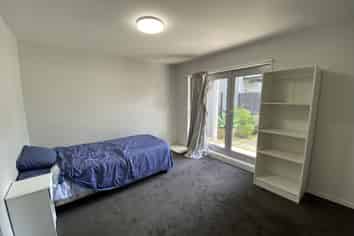 Auckland - Address withheld