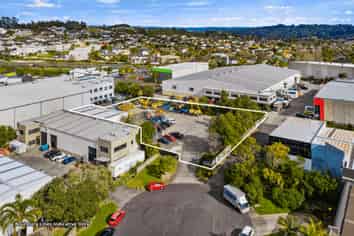 Secure Albany Yard with Warehouse & Office
