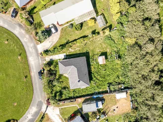 15 Kennard Crescent, Karitane