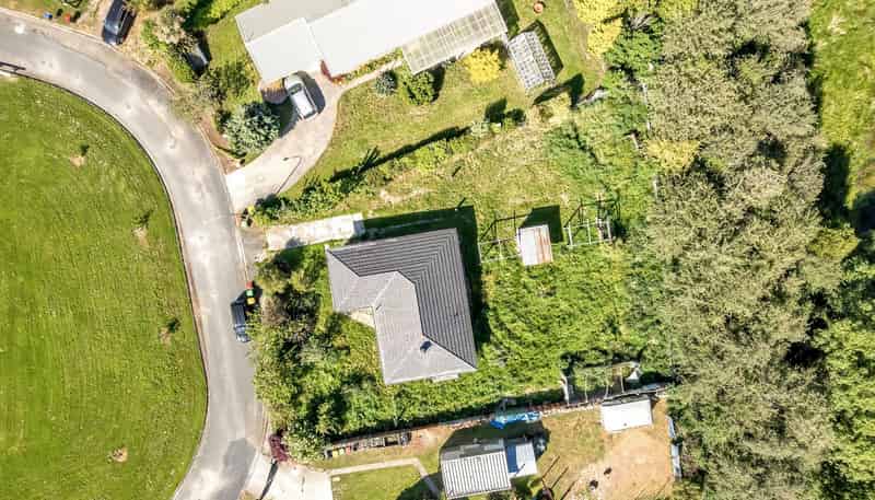 15 Kennard Crescent, Karitane