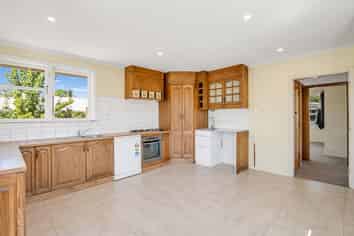 15 Kennard Crescent, Karitane
