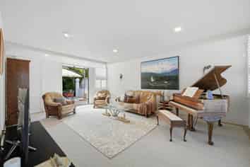 1A Valley Road, Browns Bay