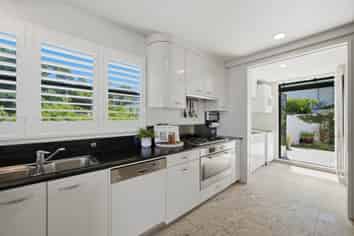 1A Valley Road, Browns Bay