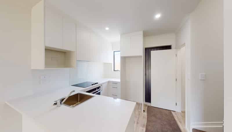 8/16 Russell Road, Manurewa