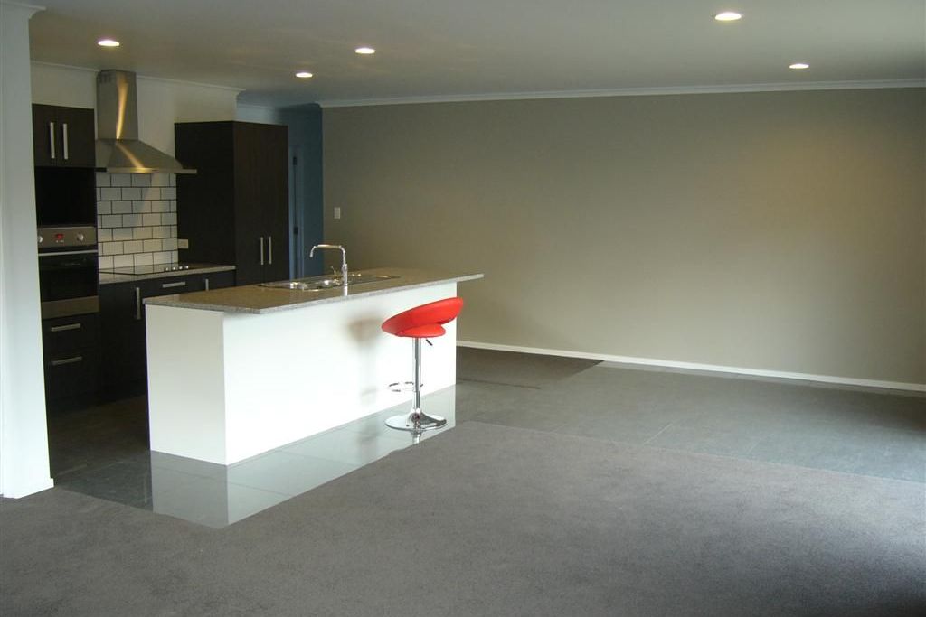 Modern 4 bedroom home in Moturoa - Aanzicht 3