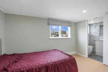 1 McIlroy Avenue, Hillsborough