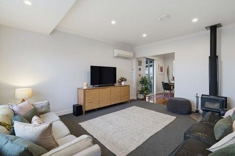 Parkvale 3 bedroom, office, outside room - Aanzicht 2