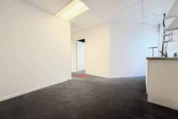 Affordable Ground Floor Office | 50 m2
