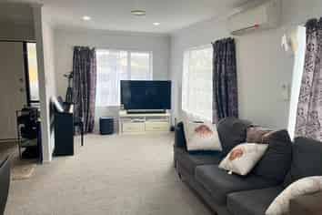22B Carrick Glen Avenue, Flat Bush