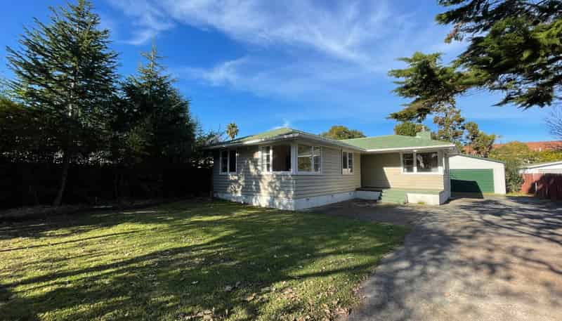 4 Edgewater Drive, Pakuranga