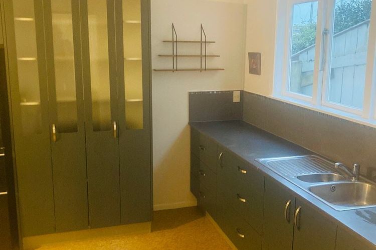 2 bedroom Ground floor flat with garden 2 toilets - Altro