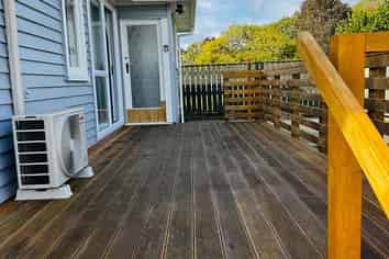 616A Queen Street East, Levin