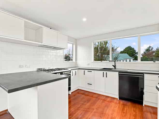 258 Valley Road, Woodville