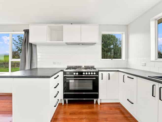 258 Valley Road, Woodville