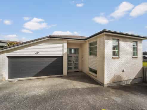 14 Mulroy Place, Pinehill