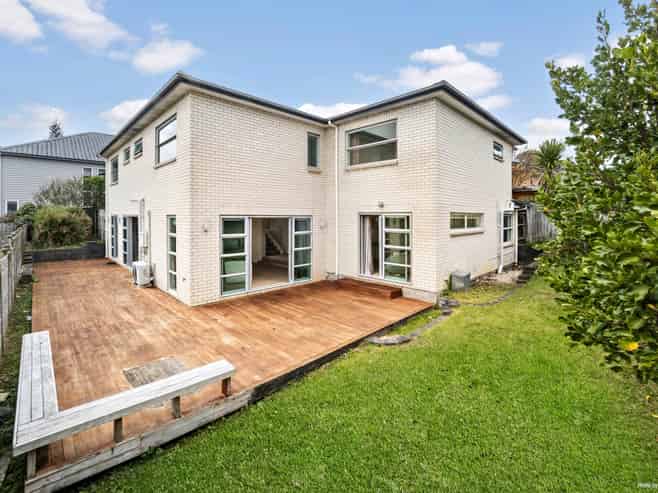 14 Mulroy Place, Pinehill