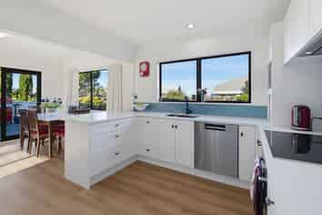 74 Churchill Drive, Taradale