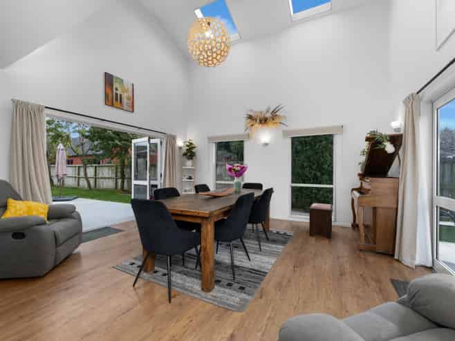 42 Purkiss Street, Springlands