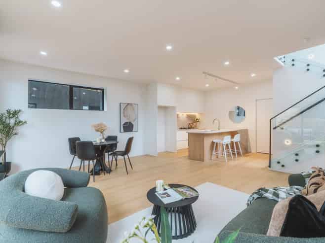 20A Barker Rise, Northcross