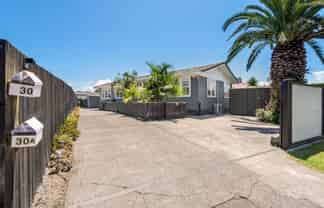 30  Convair Crescent, Mangere
