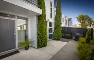 547 Barbadoes Street, Saint Albans