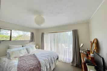 2/32 Stredwick Drive, Torbay