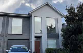 10 Bomb Point Drive, Hobsonville