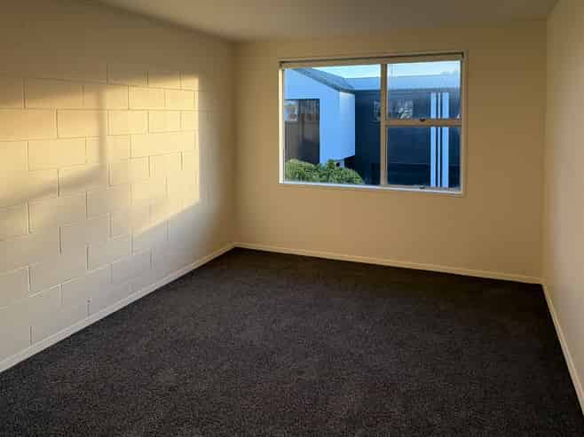 3/7 Brockworth Place, Riccarton