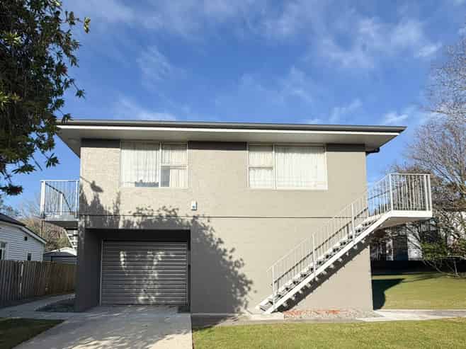 3/7 Brockworth Place, Riccarton