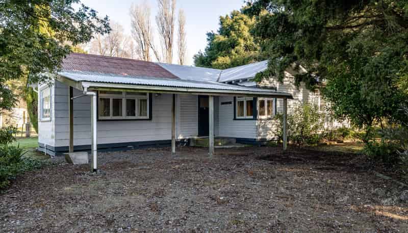 460 Troup Road, Woodville