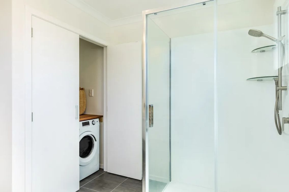 Fully Furnished on Konini Street - Meer